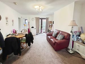 Dining room- click for photo gallery